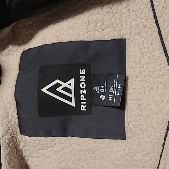 Ripzone girls Winter jacket - Picture 4 of 9